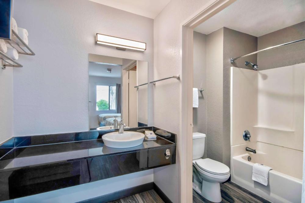 Quadruple Room interior